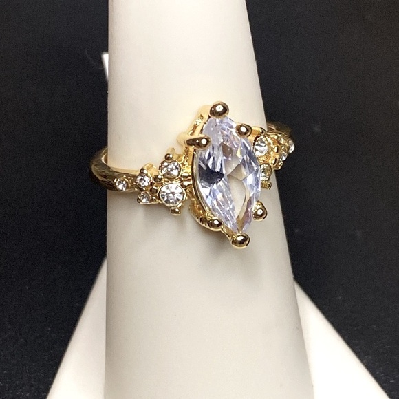 NEW Marquis Ring Clear Marquis Cut Center Stone - Picture 3 of 6